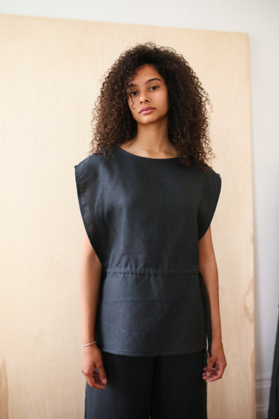 Load image into Gallery viewer, Linnen Drawstring Top Black
