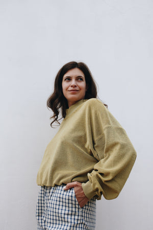 Apple Pullover ADULT