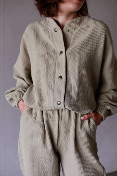 Load image into Gallery viewer, Mud Puffer Adult Capsule 2025
