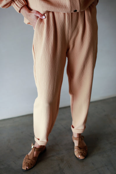 Load image into Gallery viewer, Peach Chino Adult Capsule 25
