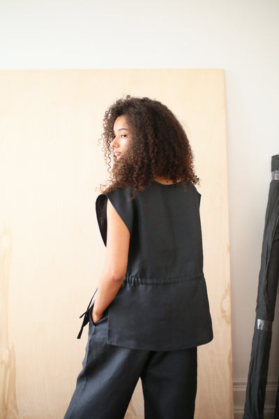 Load image into Gallery viewer, Linnen Drawstring Top Black
